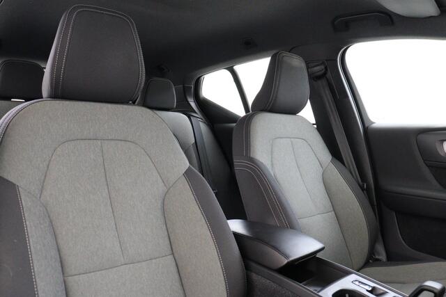 Volvo XC40 T4 RECHARGE INSCRIPTION EXPRESSION -POWER-SEATS|KEYLESS|CAMERA|INDUC.LADEN|STANDKACHEL|TREKHAAK|19"|ALL-SEASON|SoH:91%
