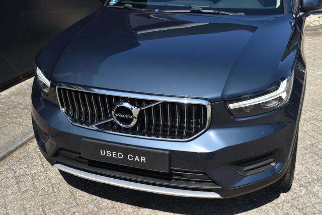 Volvo XC40 T4 Recharge Inscription Expr. | Zwart lederen bekleding | Stoel-/ Stuurwielverwarming | Parkeercamera achter | BLIS | Adaptieve Cruise Control | Standkachel | Trekhaak | Draadloze Telefoonlader | Apple Carplay |