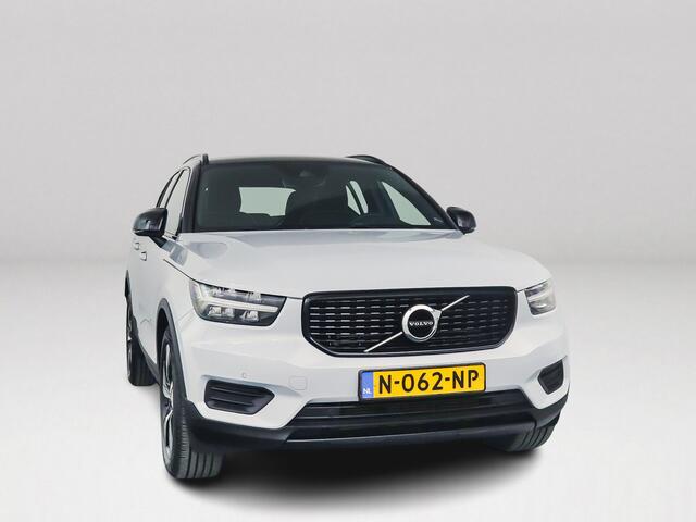 Volvo XC40 T4 Recharge R-Design | Parkeercamera | Stoel- en Stuurverwarming | Cruise control | Navigatie