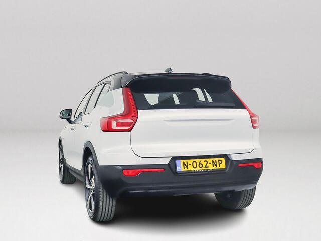Volvo XC40 T4 Recharge R-Design | Parkeercamera | Stoel- en Stuurverwarming | Cruise control | Navigatie