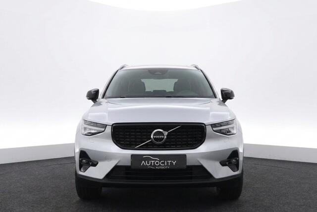 Volvo XC40 2.0 B3 MHEV Ultimate Dark Pano l Harman l 360° l Winterpakket