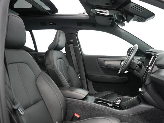 Volvo XC40 Recharge P8 AWD R-Design | Zwenkhaak | Pano | Leer | BLIS | SOH 93.4% |