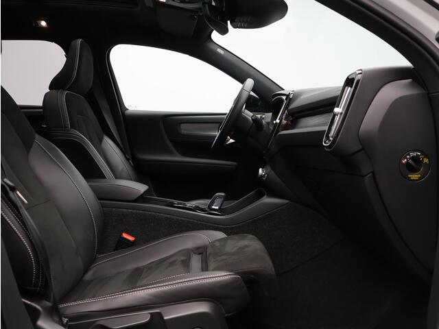 Volvo XC40 T5 262PK Plug in Hybrid R-Design / Trekhaak / Panoramisch Dak / Verwarmbare Voorstoelen+Stuurwiel / Adaptive Cruise / Extra Getint Glas /