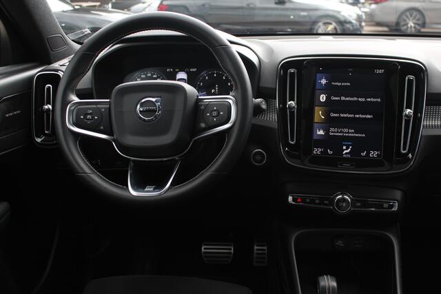 Volvo XC40 1.5 T5 Twin Engine R-Design / Panoramadak / Camera / 20'' / Stoel+Stuurverwarming / CarPlay / Dodehoek / DAB / Cruise Control Adaptief