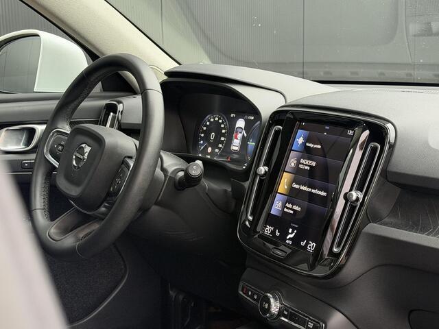Volvo XC40 1.5 T4 Plug-in hybrid Ultimate Bright Intellisafe/ climate line/ park assist/ schuifdak/ leder/ all weather banden