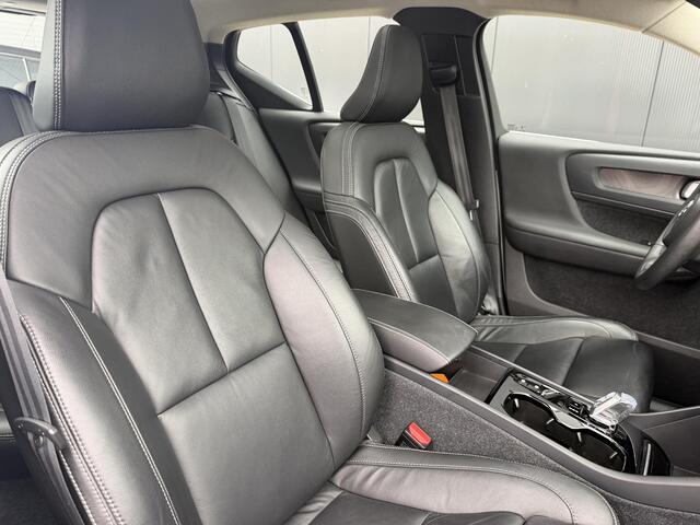 Volvo XC40 1.5 T4 Plug-in hybrid Ultimate Bright Intellisafe/ climate line/ park assist/ schuifdak/ leder/ all weather banden