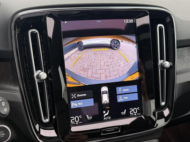 Volvo XC40 1.5 T4 Plug-in hybrid Ultimate Bright Intellisafe/ climate line/ park assist/ schuifdak/ leder/ all weather banden