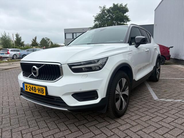Volvo XC40 1.5 T5 Recharge Momentum Trekhaak I Camera I All-in prijs!