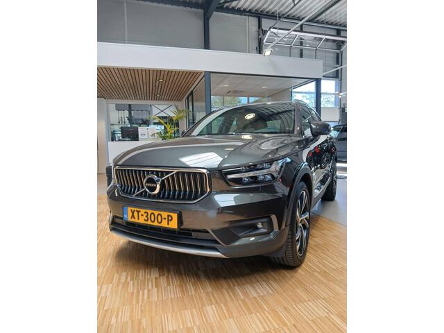 Volvo XC40 2.0 T4 Inscription | Trekhaak | AchteruitrijdCamera | Stoelverwarming | Climate control | Parkeersensoren voor |