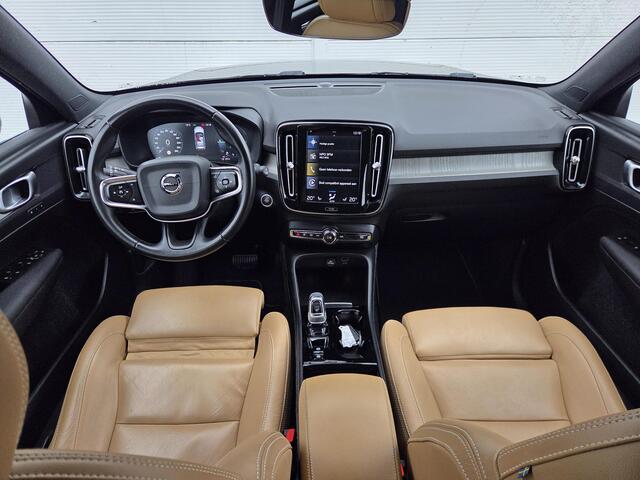 Volvo XC40 1.5 T5 Recharge R-Design Expression / Leder interieur / Stoelverwarming / Elektrisch verstelbare stoel + Geheugenfunctie / DAB+