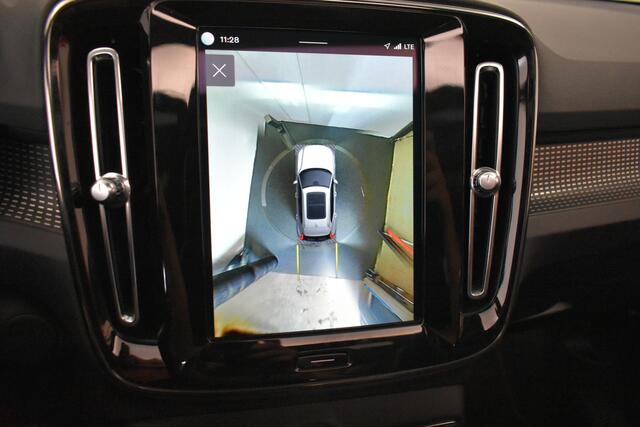 Volvo XC40 Recharge P8 AWD R-Design 360 Camera Pano Warmtepomp Trekh 408pk Memseats
