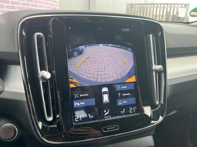 Volvo XC40 2.0 T5 AWD Intro Edition | Trekhaak | Adaptieve cruise control | Stoel/stuurverwarming | Achteruitrijcamera |