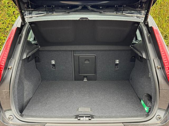 Volvo XC40 T5 Recharge R-Design | Panoramadak | Stoel Verwarming | Harman/Kardon | BLIS |