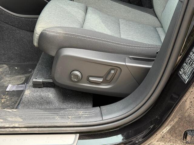Volvo XC40 2.0 B4 Plus Dark | Harman/Kardon | Memory | Trekhaak | Stoel/Stuur Verwarming
