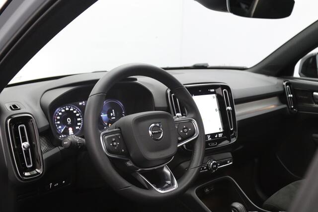 Volvo XC40 211 PK 1.5 T4 Recharge R-Design PHEV, Panoramadak, Harman/Kardon, Memory