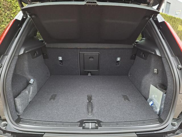 Volvo XC40 B4 Plus Black Edition | Harman/Kardon | Memory Seats | Stoel/Stuur Verwarming |