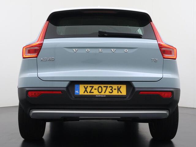 Volvo XC40 1.5 T3 Momentum Camera/Stoel-verwarming/Navigatie etc.