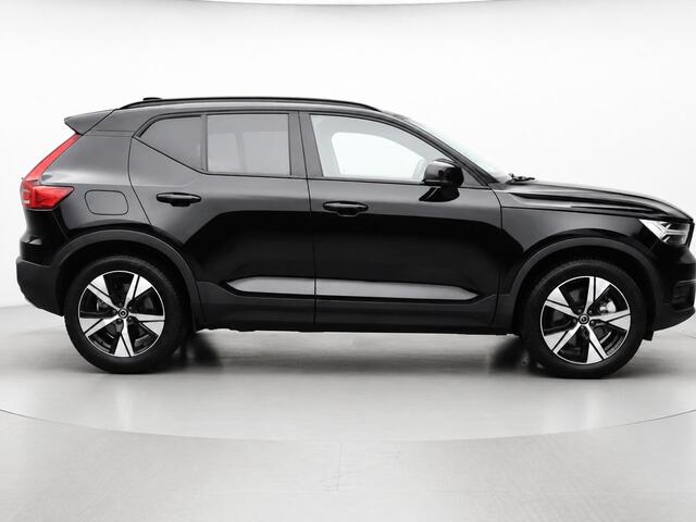 Volvo XC40 Recharge Plus | Trekhaak | Clima | Cruise | Apple Carplay/Navi | Stoelverwarming | PDC + Camera |