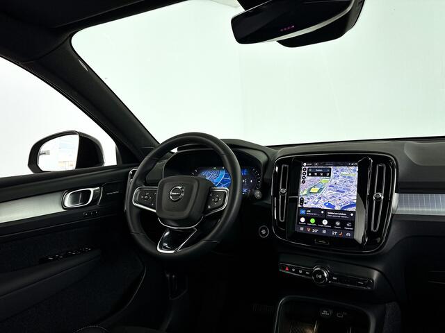 Volvo XC40 B4 Plus Dark | Panoramadak | Parkeercamera | Harman Kardon | Stoel- en stuurverwarming | Trekhaak