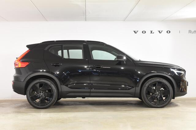 Volvo XC40 B3 177PK Automaat Plus Black Edition / Cruise control / Harman Kardon / 20'' velgen / Elektrisch verstelbare stoelen met geheugen / Stoel- en stuurverwarming