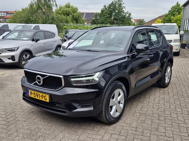 Volvo XC40 T2 Momentum | Camera | Lane keeping Aid | Apple carplay