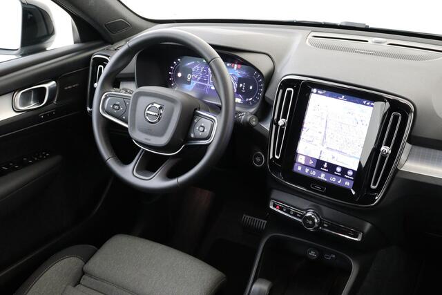 Volvo XC40 B4 (M-HYBRID) PLUS DARK -HARMAN/KARDON|CAMERA|ADAP.CRUISE|POWER-SEATS|VERW.VOORRUIT|TREKHAAK|19"