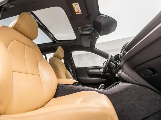 Volvo XC40 1.5 T5 Recharge Inscription Sport 262Pk Automaat (PANORAMADAK, APPLE CARPLAY, MEMORY SEAT, ZWART HEMEL, CAMERA, LEDER, SPORTSTOELEN, ELEK ACHTERKLEP, NIEUWSTAAT)
