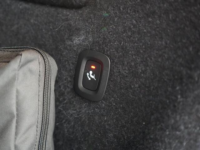 Volvo XC40 Recharge Ultimate 69 kWh 232pk | Trekhaak Af Fabriek | Panodak | Warmtepomp | 360 Camera | BLIS | Harman / Kardon | Adaptive Cruise | Sportstoelen Memory & Verwarmd | Keyless | Apple Carplay | Pilot Assist | DAB | 20"L.M |