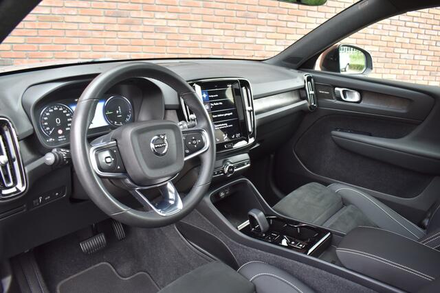 Volvo XC40 T5 262PK Recharge Inscription | Luxury-pakket | Trekhaak | Rondomzicht camera