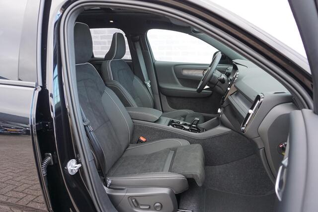 Volvo XC40 2.0 B4 Plus Dark | Trekhaak | Stoel/stuurverwarming | Power Seats | Memory | Stoel/Stuur verwarming | Harman/Kardon | Camera | Parkeersensoren V+A | Extra getint glas |