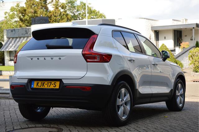 Volvo XC40 1.5 T2 Essential LED | CARPLAY | CAMERA | TREKHAAK | CRUISE | ENZ