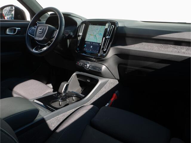 Volvo XC40 Recharge Plus 70 kWh SOH 93% Trekhaak/ Stoel-stuurverwarming/ Camera/ Contourstoelen/ Carplay/ Full led