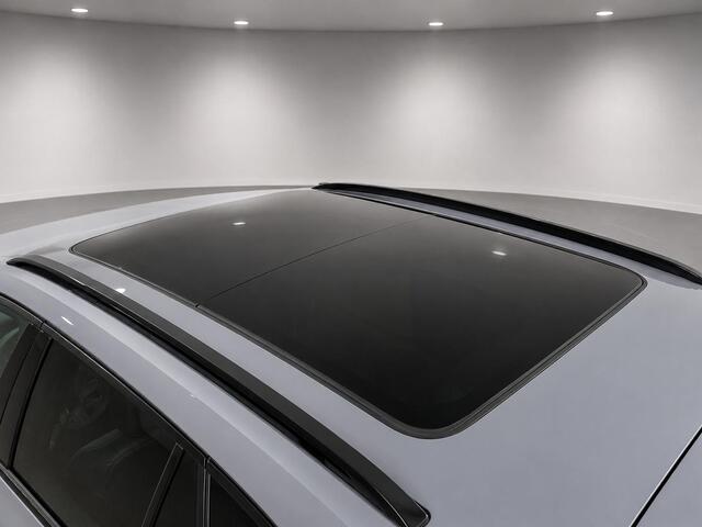 Volvo XC40 1.5 T4 Plug-In Hybrid Plus Dark Adaptive Cruise Control Camera 20 Inch Pano Harman/Kardon Kyless