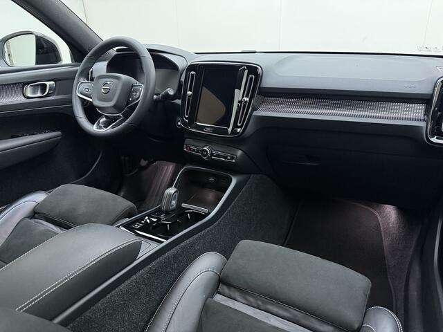 Volvo XC40 T2 130pk Automaat R-Design / Stoel + Stuurw. Verwarming / Getint Glas / DAB / Apple Carplay / PDC + Camera / 18'' / Trekhaak / Keyless /