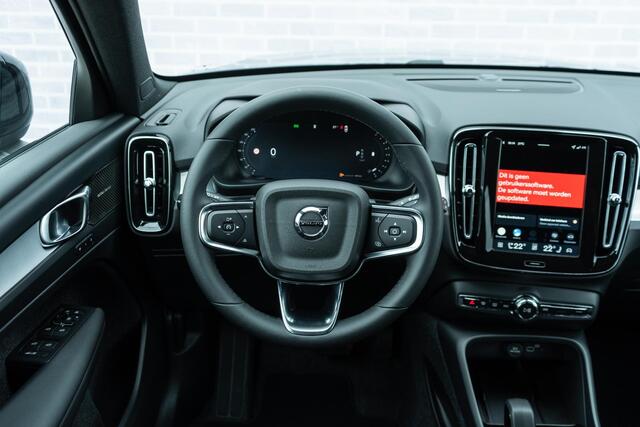 Volvo XC40 2.0 B4 Plus Black Edition | Trekhaak | 360° Camera | Panoramadak | Harman/Kardon Audio | Keyless Entry | Elektrische Achterklep | Elektrisch Verstelbare Voorstoelen | Adaptive Cruise | BLIS | Google Navigatie | Apple Carplay | Android Auto | 20" Velgen |