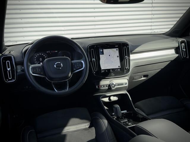 Volvo XC40 | T5 | R Design Recharge | SOH 95% | Panorama | Harman Kardon | Trekhaak | Camera | Memory |
