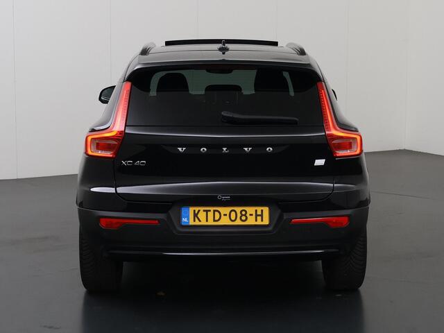 Volvo XC40 1.5 T4 Plug-in hybrid Ultimate Dark | Panoramadak | HarmanKardon Audio | Elektrisch verstelb. bestuurdersstoel met geheugen | Stoel/Stuurwielverwarming |