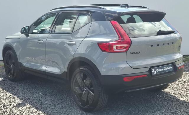 Volvo XC40 2.0 B3 Ultra Black Edition 20" Wielen - Panoramadak - Lounge-pakket - Harman Kardon Audio - 360 Cam - Alarm - Climate - R980 Interieur - Power seats met memory Links - Two Tone - Full led koplampen -Donkere hemel
