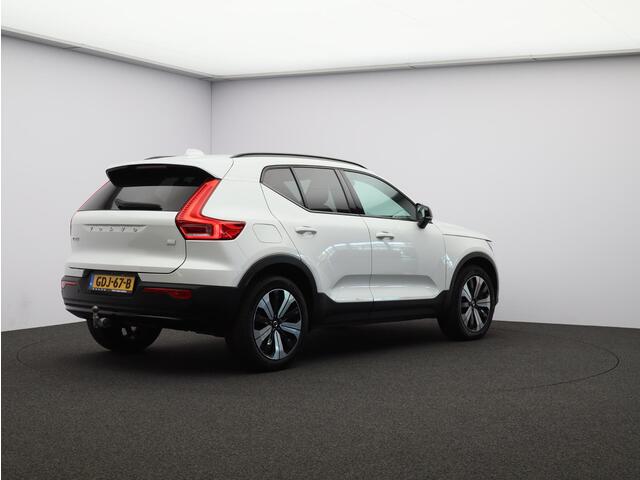 Volvo XC40 T5 262PK Plug-in hybrid Plus Dark / Trekhaak / Panoramadak / Harman Kardon / Elektrische Stoelen / Stoel+Stuurverwarming / Pilot Assist / Keyless / All-Seasonbanden / 19"Wielen /