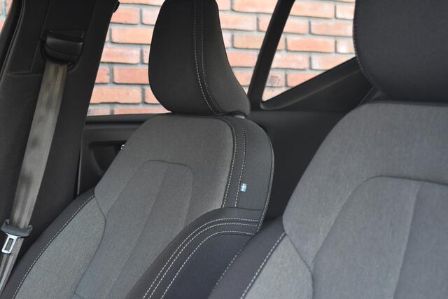 Volvo XC40 T5 262PK Recharge Inscription | Trekhaak | Climate pack | All season banden