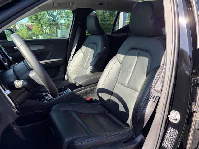 Volvo XC40 1.5 T5 Recharge Inscription PHEV, Automaat, Stoelverwarming / Trekhaak semi elektrisch wegklapbaar, Panorama dak, Leder, Harman Kardon, 20 inch wielen, 360 graden parkeercamera