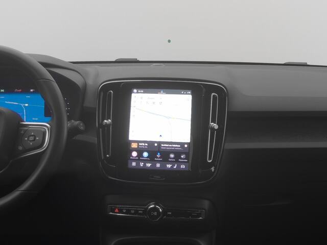 Volvo XC40 Recharge Core 70 kWh | CAMERA | STOEL-STUURVERW.