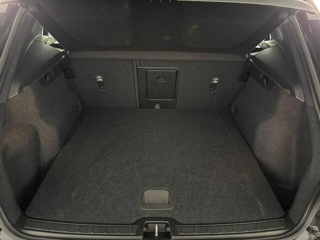Volvo XC40 Recharge Core | CARPLAY | CAMERA | Full LED | Sportstoelen | SOH 97.8% |