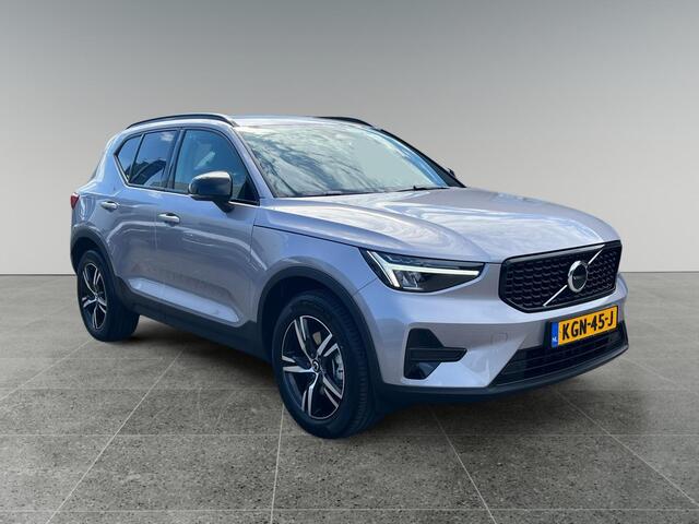 Volvo XC40 2.0 B4 Plus Dark
