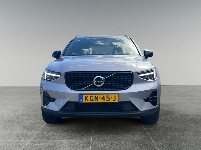 Volvo XC40 2.0 B4 Plus Dark