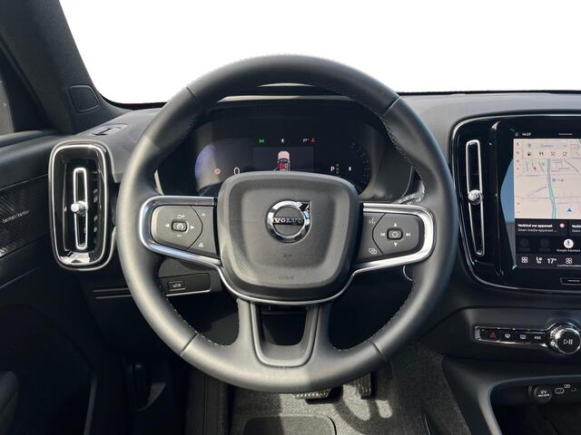 Volvo XC40 2.0 B4 Plus Dark