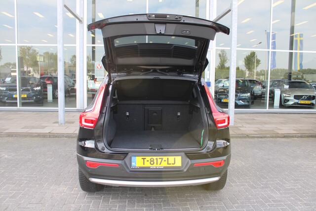 Volvo XC40 T5 Plug-in hybrid Plus Bright | H& K Audio | Memory | Trekhaak | Stoel/stuurverwarming | Camera | Climate | Leer |