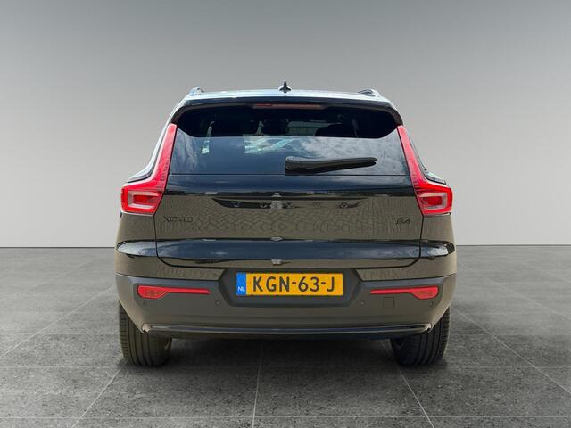 Volvo XC40 2.0 B4 Plus Black Edition l Panoramadak l 360 camera l Trekhaak