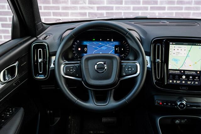 Volvo XC40 2.0 B4 Plus Dark | Trekhaak | Harman Kardon Audio | Achteruitrijcamera | Parkeersensoren | Keyless Entry | Elektrische Achterklep | Elektrisch Verstelbare Voorstoelen | Stoelverwarming | Google Navigatie | Apple Carplay | Android Auto