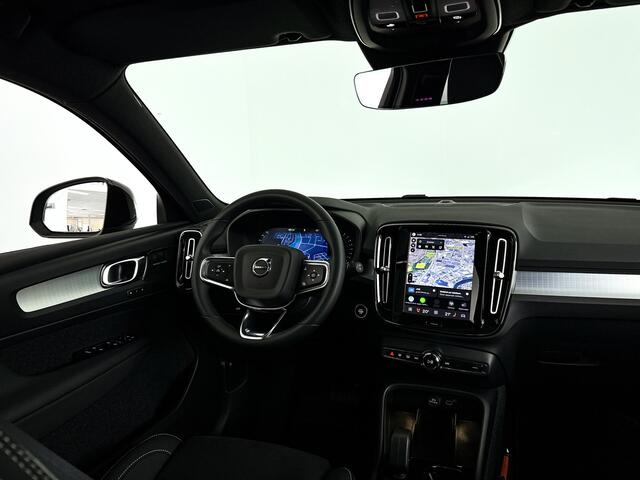 Volvo XC40 B4 Plus Black Edition | Panoramadak | 360° camera | Harman Kardon | Stoel- en stuurverwarming | Trekhaak